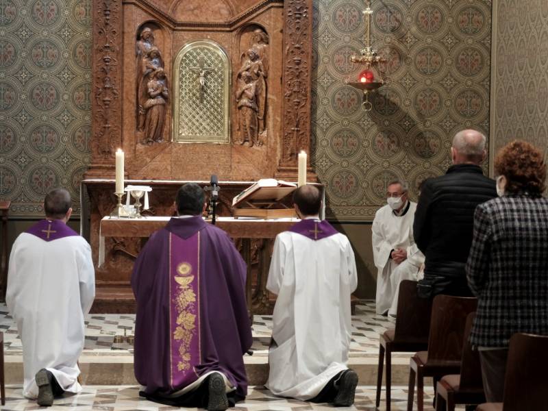 sötétzsolozsma (2).JPG